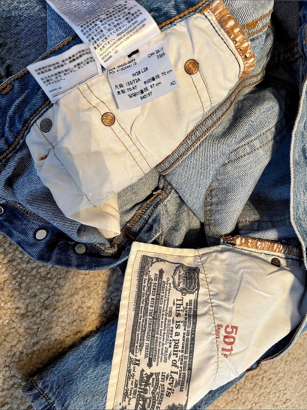 Levi's 501 Distressed Straight Leg Jeans Waist 28 - Picture 3 of 3